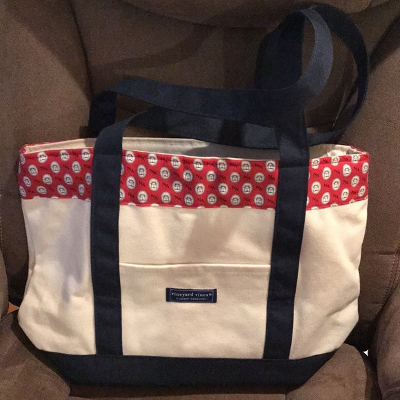 Vineyard Vines Custom Collection Canvas Tote - Picture 1 of 8